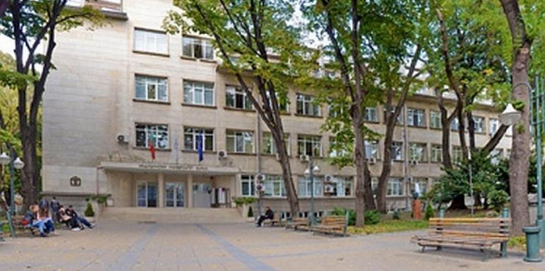 Бъдещи доктори със задължителен стаж по антитероризъм