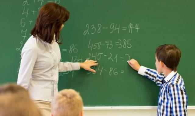 Тестват безплатно 10% от учителите в София