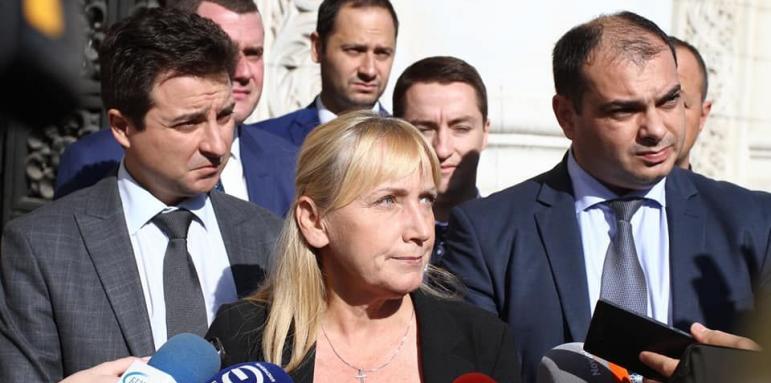 Елена Йончева е с повдигнато обвинение за пране на пари