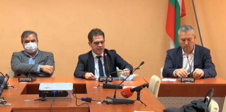 Впрягат държавата в помощ на веригите магазини