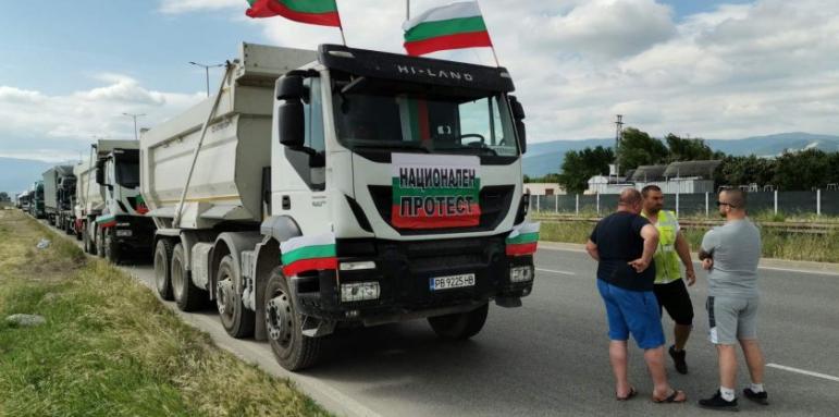 След протеста превозвачите уплашени. Какво очакват от Петков?