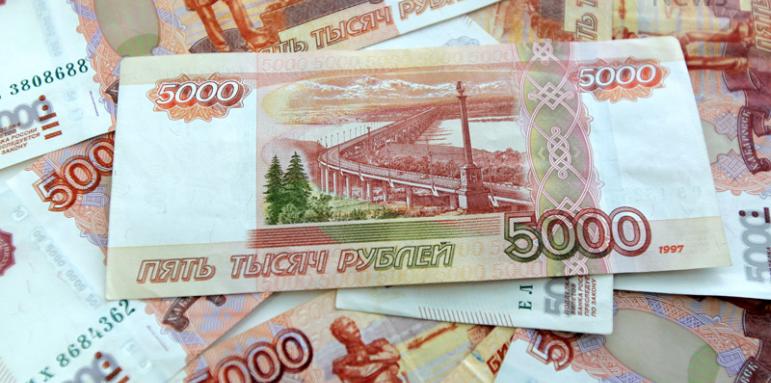 Руската рубла затъна в блатото - Бизнес - Стандарт Нюз