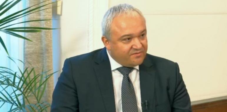 Правосъдният министър се озъби на Иван Гешев