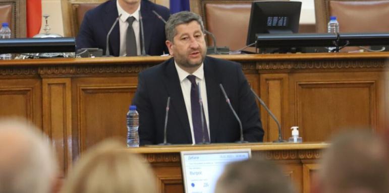 Парламентът отсвири помощта за Украйна, ДБ побесняха