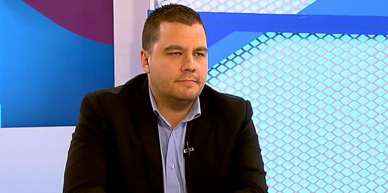 Човек на Слави проговори за президентския референдум и ПП