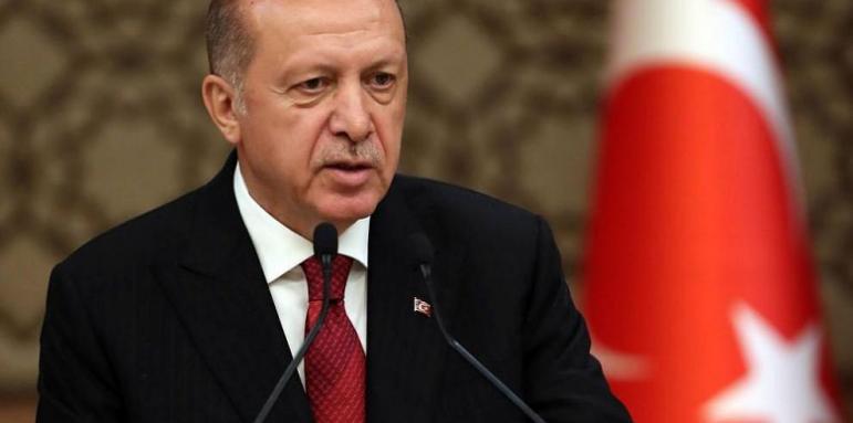 Гневен Ердоган подгони социалните медии
