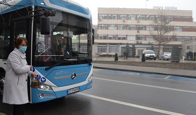 Кметът на Казанлък пожела на добър час на новите електробуси