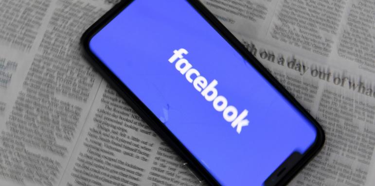 Фейсбук цензурира руски медии, Русия отвърна с частична забрана