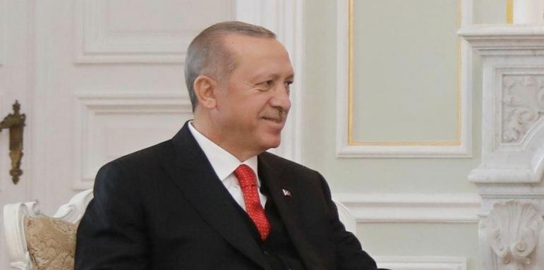 Драма в Турция. Оцелява ли Ердоган?