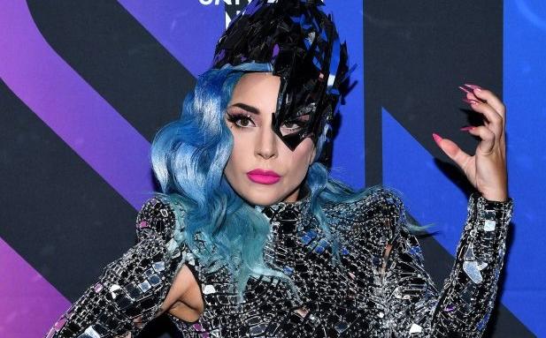 Лейди Гага зарадва феновете с добра новина