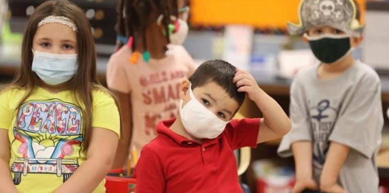 Повече деца с ковид в болници в САЩ! Как им се отразява вирусът?