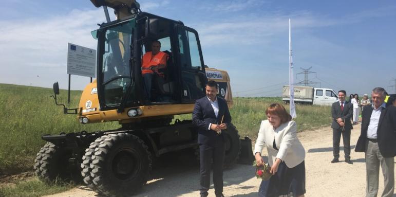 Агромах стартира ремонта на околовръстния път на Козлодуй
