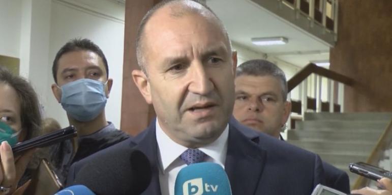 Радев се нахвърли на правителството и гл. прокурор