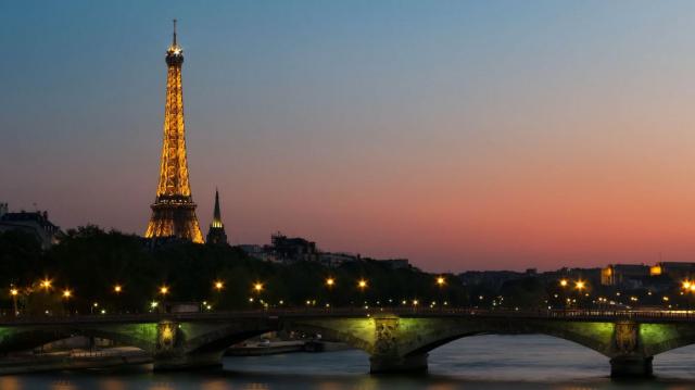 Въпреки мерките, Франция очаква 50 млн. туристи