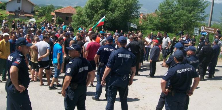 Гърмен излиза на протест срещу ромските беззакония