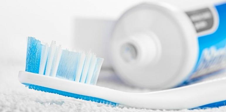 Зъбната паста и водата за уста убиват 99,9% от COVID