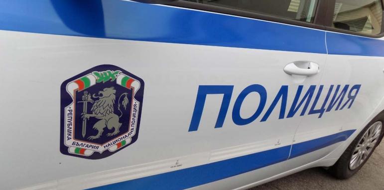 Заради глоба: Пиян потроши полицейски коли в Шумен