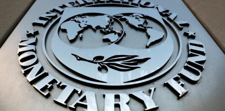 МВФ : Вдигнете осигурителния праг!