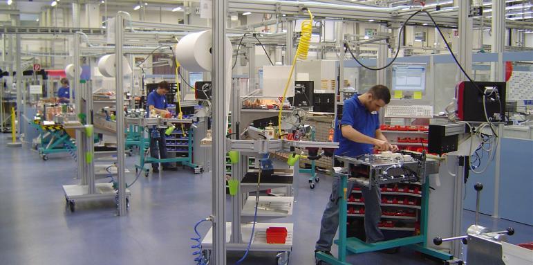 COVID мерките запазили 300 000 работни места