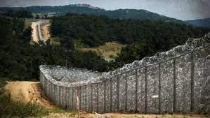 ЕК все пак ще даде някакви пари за границата, но не за ограда