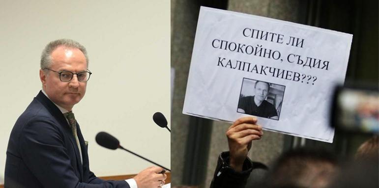 Лозан Панов скочи пред амбразурата за Калпакчиев