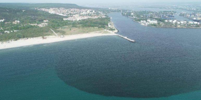 Нищят ВиК във Варна заради замърсено езеро