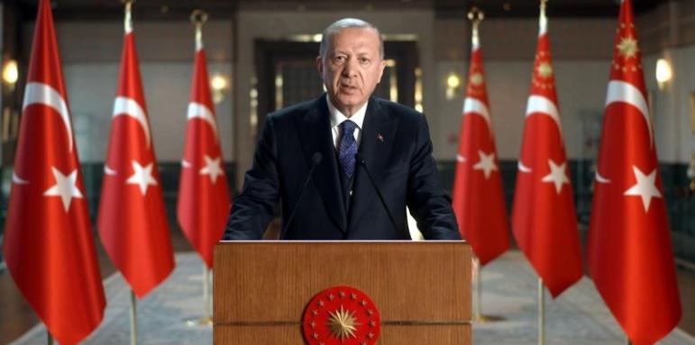Ердоган се похвали с чудо, нарече Турция "изгряваща звезда"