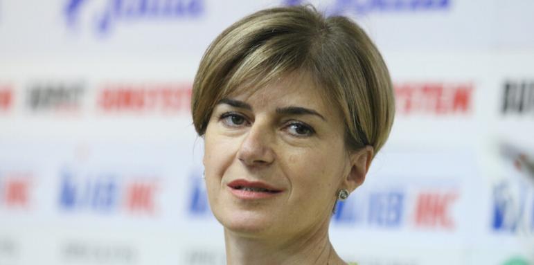 Дафовска подаде оставка като председател на Федерацията по биатлон
